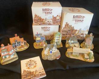 Lilliput Lane Miniature Bldgs.