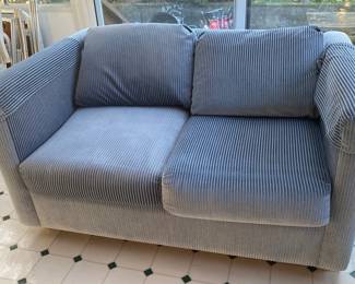 Hideabed Loveseat