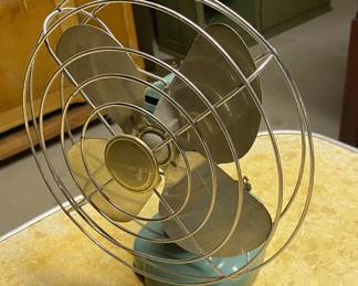 Nice Petite Vintage Table Fan
