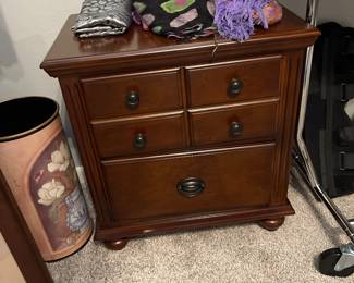 Nightstand 