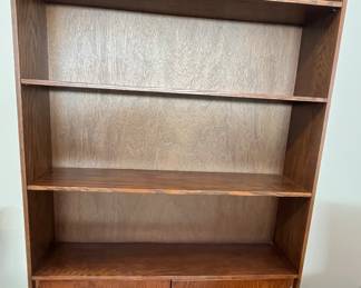 Nice clean quality book shelf