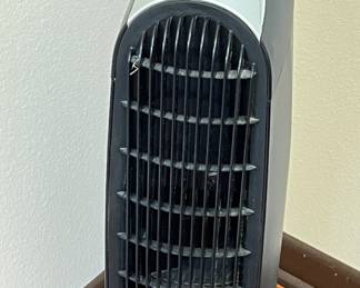 Two fans Honeywell tower and table fan