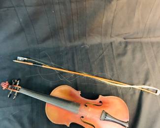 Violin and bow 