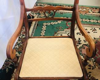 Mahogany Duncan Phyfe drop leaf Table & 4 chairs 