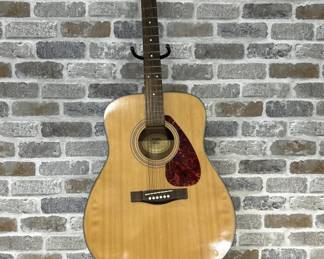 Yamaha FX325 Acoustic Guitar on Stand