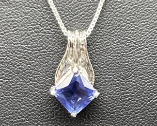 925 Silver & Tanzanite Pendant & Chain