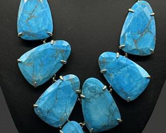 Costume Jewelry Faux Turqouise 24in Necklace