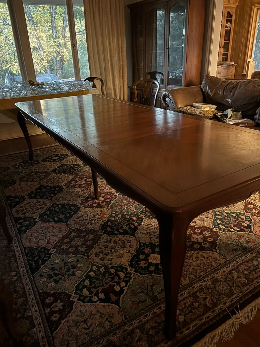 WhistleStop Estate Sales in Summit, MS starts on 11/25/2023