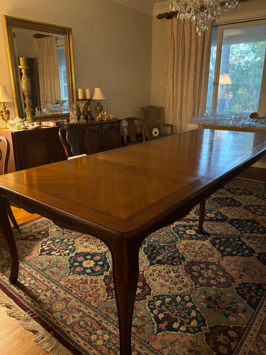 WhistleStop Estate Sales in Summit, MS starts on 11/25/2023