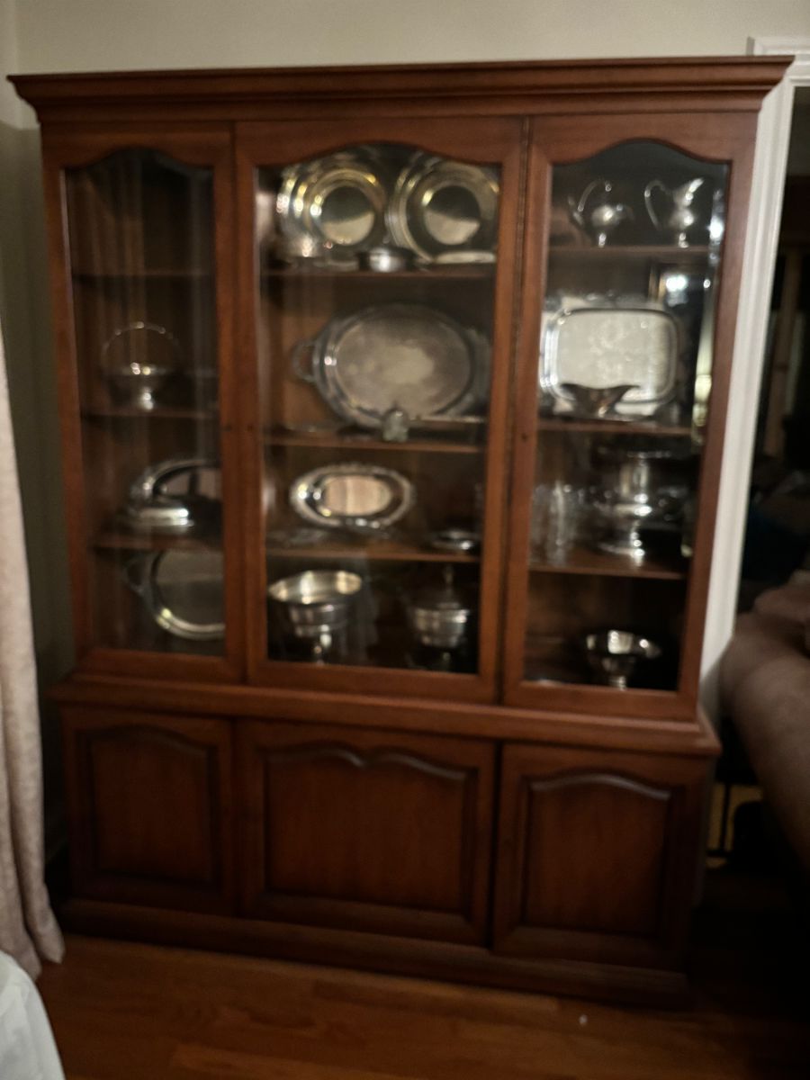 WhistleStop Estate Sales in Summit, MS starts on 11/25/2023