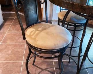 Seude Seat Swivel Bar Stool