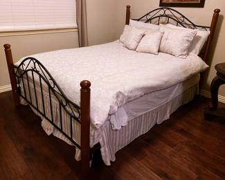Wrought Iron Scroll and Wooden Post Queen Size Bed