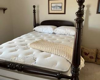 Vintage full size bed with like new mattress set