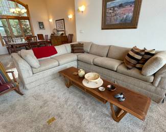 sectional, very nice & clean