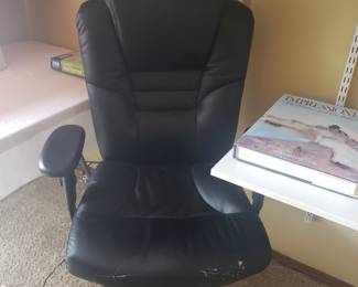 Desk chair