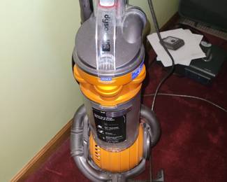 Dyson vac