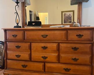 8 drawer dresser