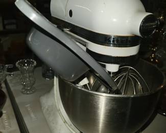 Kitchen-aid stand mixer
