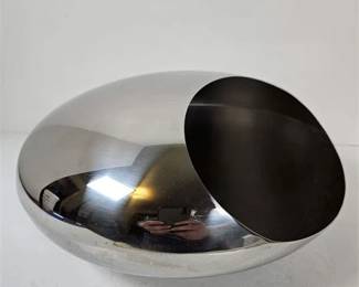 Lot 094   11 Bid(s)
Philippi Cocoon Fruit Bowl Large Stainless Steel