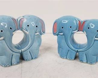 Lot 499   2 Bid(s)
Blue Elephant Salt and Pepper Shakers Ceramic (2)