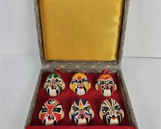 Lot 446   3 Bid(s)
Mini Opera Masks Chinese in Case