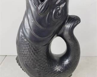Lot 110   4 Bid(s)
9" Devon Fish Vase with Handle