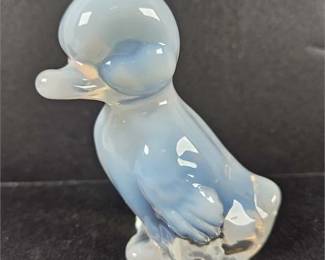 Lot 002   13 Bid(s)
Fenton Glass Opalescent Duck Duckling