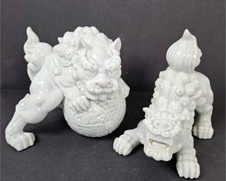 Lot 025   15 Bid(s)
Andrea by Sadek Foo Dogs Porcelain Pair