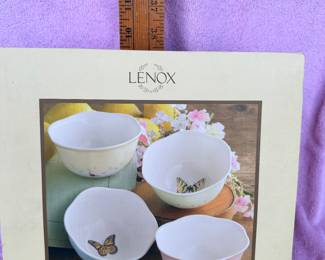 Lenox Butterfly Dessert Bowls Set of 4 $16.00