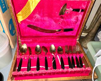 Tommy's Gems Set $12.00