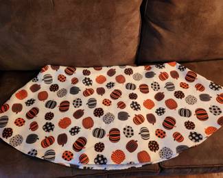 Pumpkin Round tablecloth 70 Inch No Stains $6.00