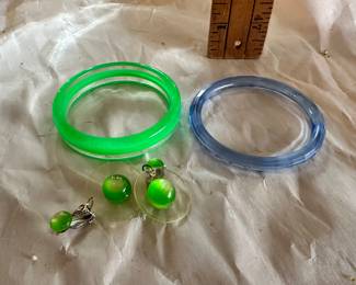 2 Bracelets and Earrings $6.00