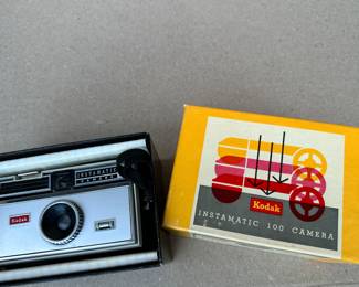 Kodak Instamatic 100 Camera $10.00