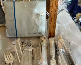 Rogers Brothers Flatware Set $30.00