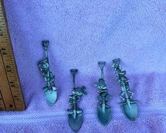 4 Disney Shovels $12.00