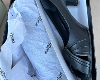 Black Heals Size 9M $6.00