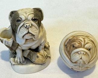 Two Harmony Kingdom Bulldog Figurine Trinket Boxes, simply adorable! 

Measuring 1.5" and 2.5" 