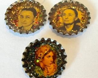 Bottle Cap Jewelry includes a pin and pair of fun earrings! 