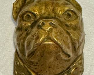 Antique Brass Mastiff Brooch in good vintage condition with wear consistent with age and use. 

Measures about 1.5" x 2" 