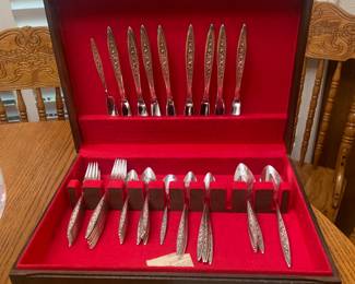 Roger’s Brothers Silver-plate Flatware Set  