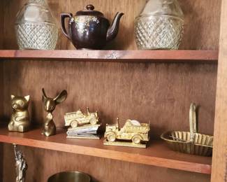Vintage brass items 