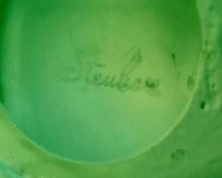 c. 1920 Frederick Carder Signed Steuben Jade Uranium Blown Glass Vase