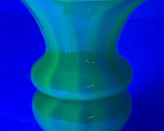 c. 1920 Frederick Carder Signed Steuben Jade Uranium Blown Glass Vase