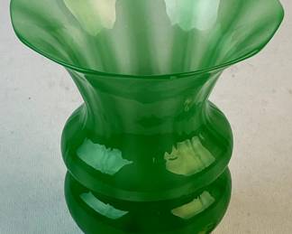c. 1920 Frederick Carder Signed Steuben Jade Uranium Blown Glass Vase