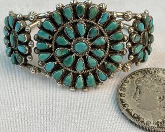 Vintage Native American Zuni Sterling Silver & 50 Teardrop Turquoise Stones Cluster Cuff Bracelet