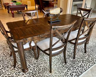 Dining table with 6 chairs by Stanley