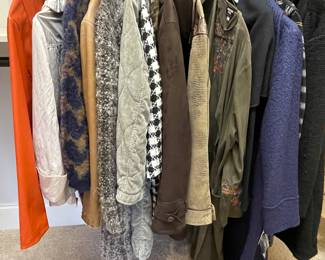 Ladies coats & jackets sizes M, L, 6-10