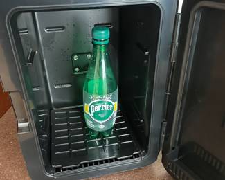 mini mini fridge