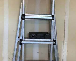 Gorilla Professional 4 in 1 Ladder and Accessories
