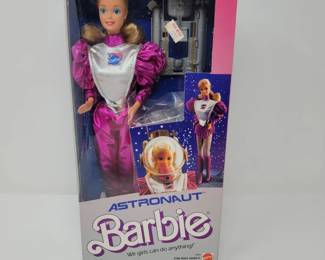 NIB Mattel 1985 Astronaut Barbie